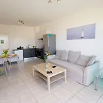 Apartman Beachfront Seaview *