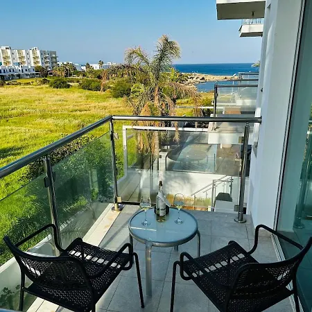Beachfront Seaview Apartmán Paralimni