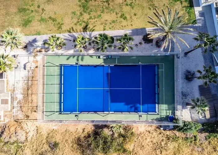 Beachfront Seaview * Паралимни